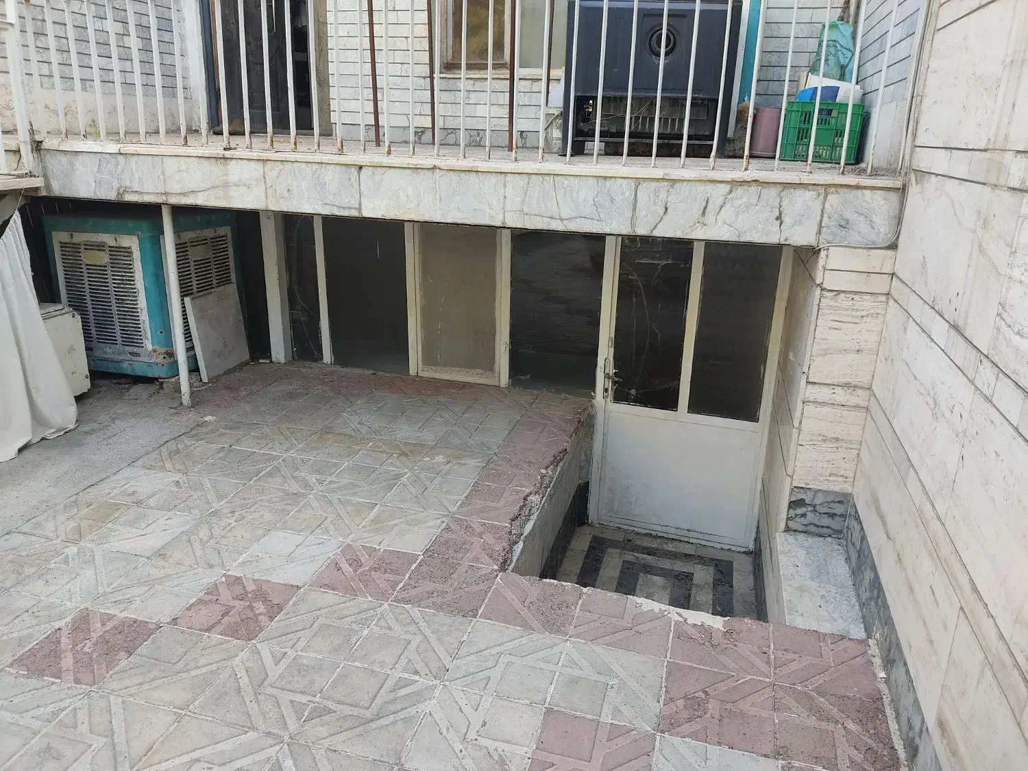 رهن و اجاره منزل حدود هشتاد تا هشتاد و پنج متری