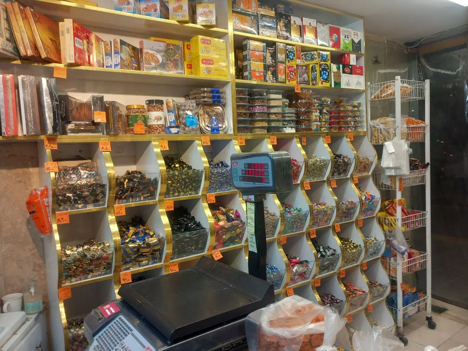 واگذاری مغازه اجیل فروشی