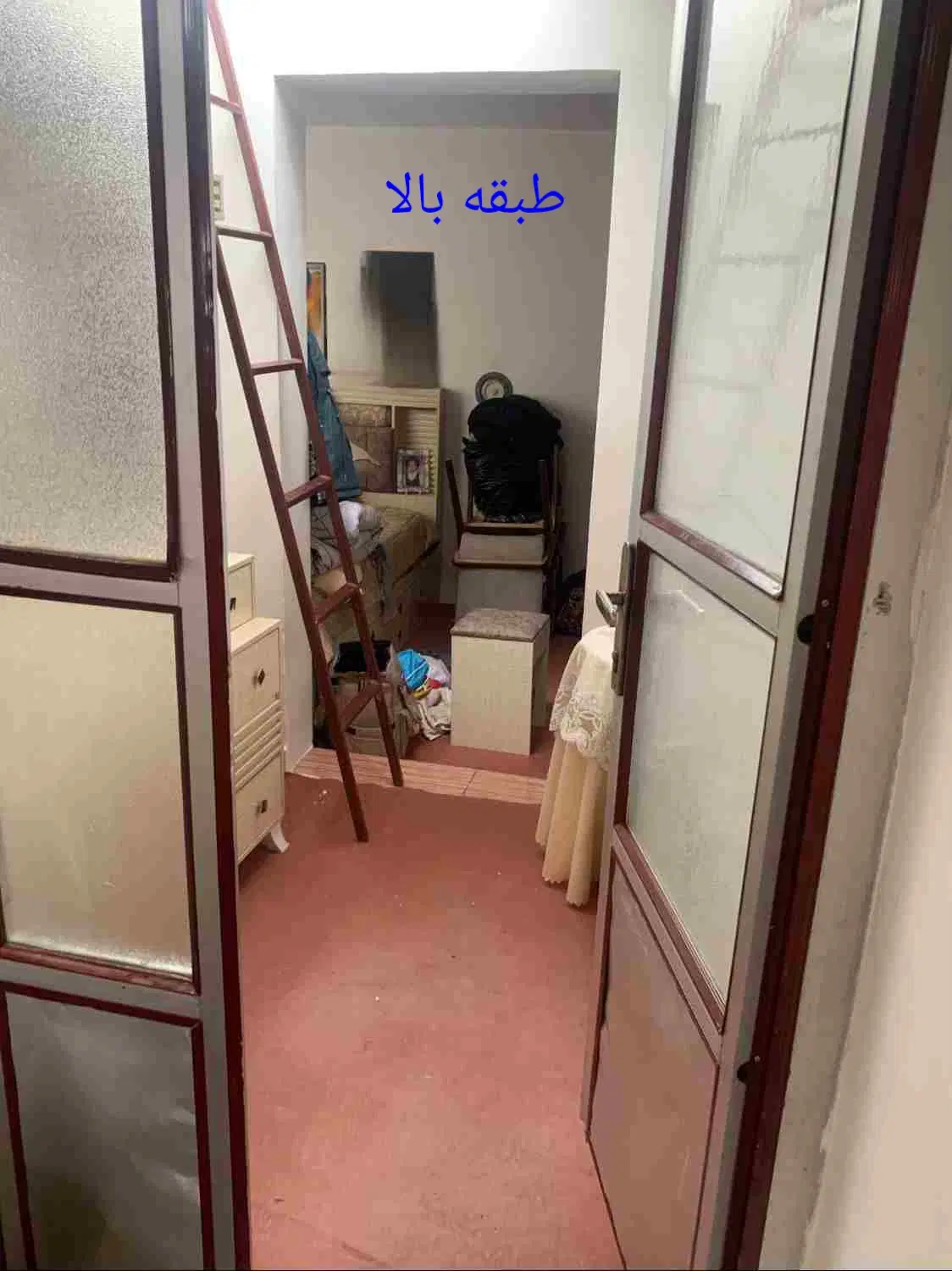 حیاط خانه دو طبقه در بهترین نقطه رواسان