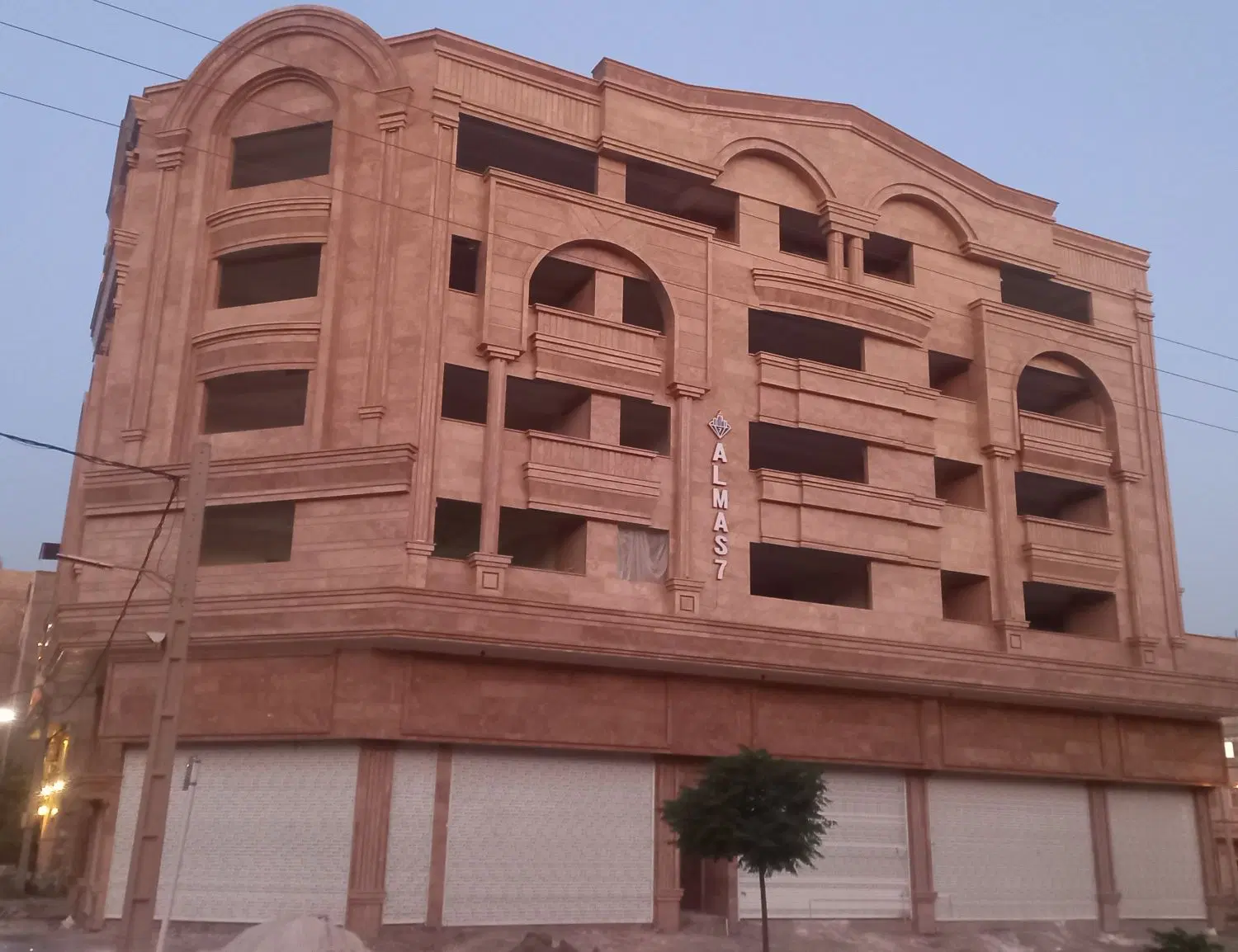 130متر_سند_رو به نما دو طرف نور باغ زمانی