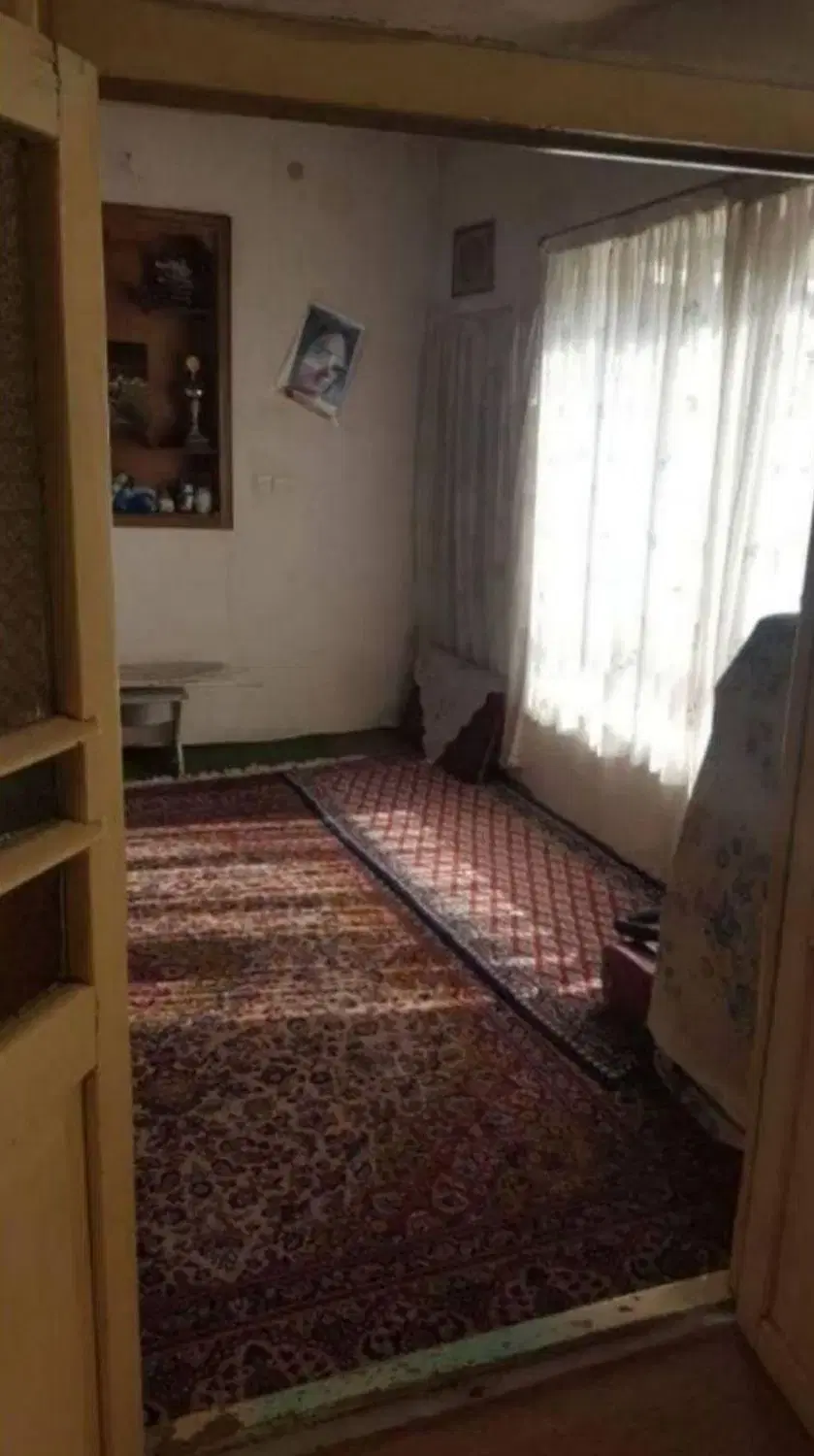 خانه دو طبقه کلنگی 116 متر با سند شش دانگ