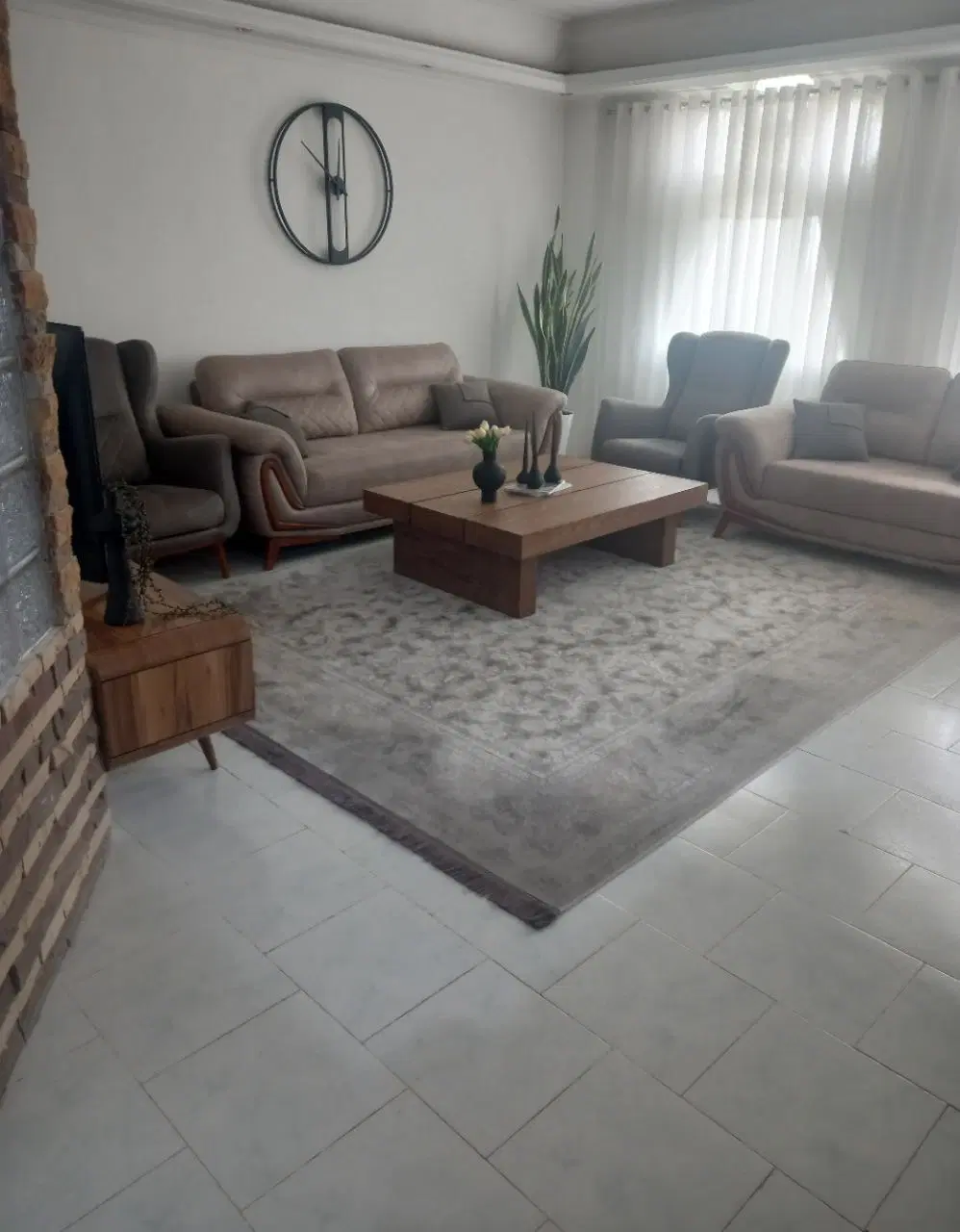 آپارتمان‌دو خوبه روبه نما.در خیابان فریبا