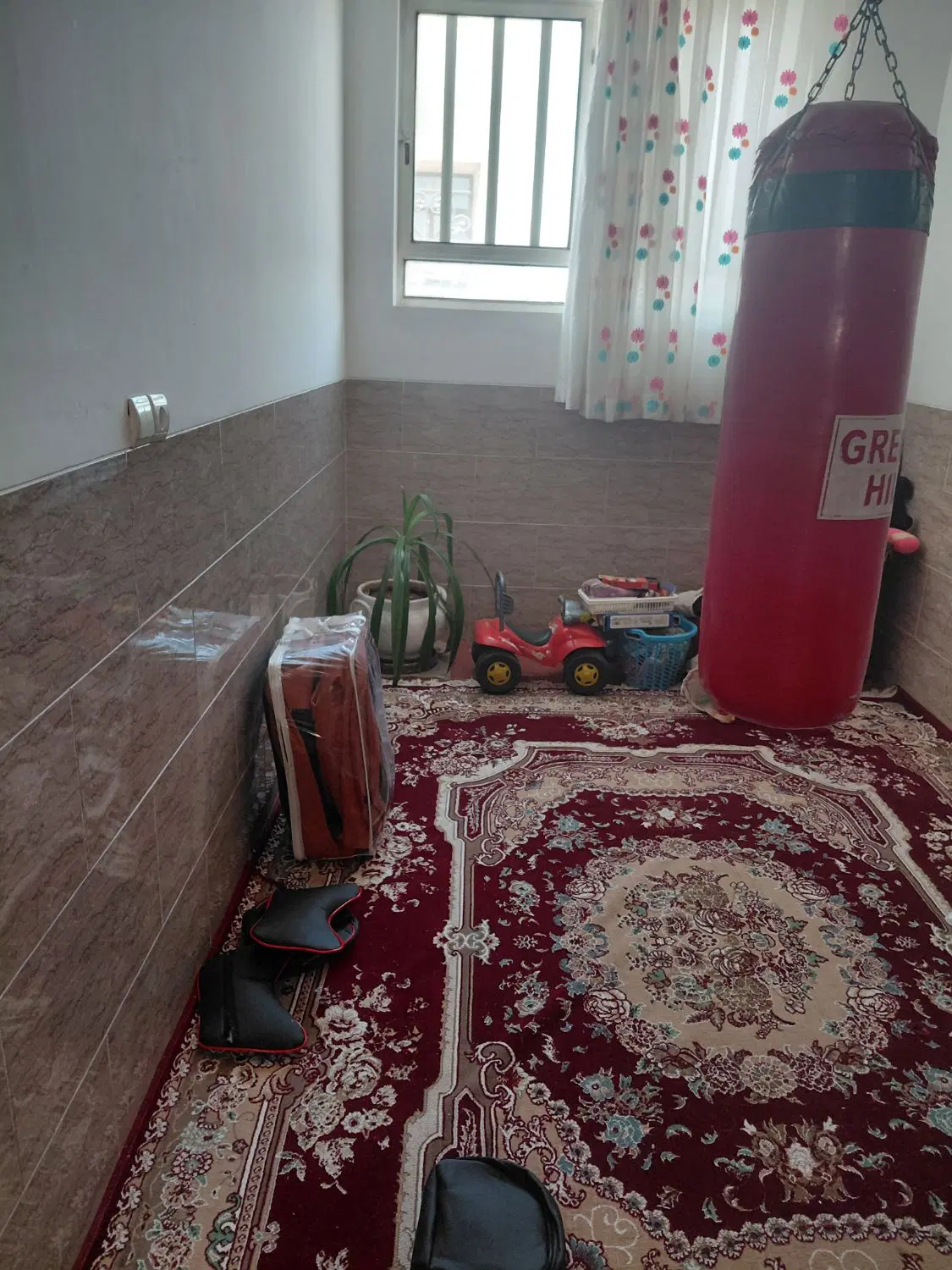 خانه اجاره ای میدان امام علی