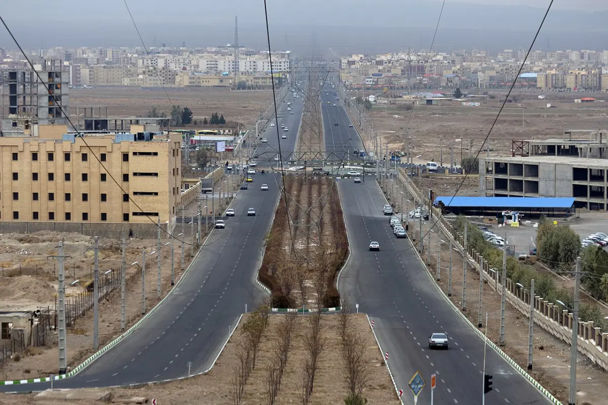 زمین جنوبی محله 9 پردیسان
