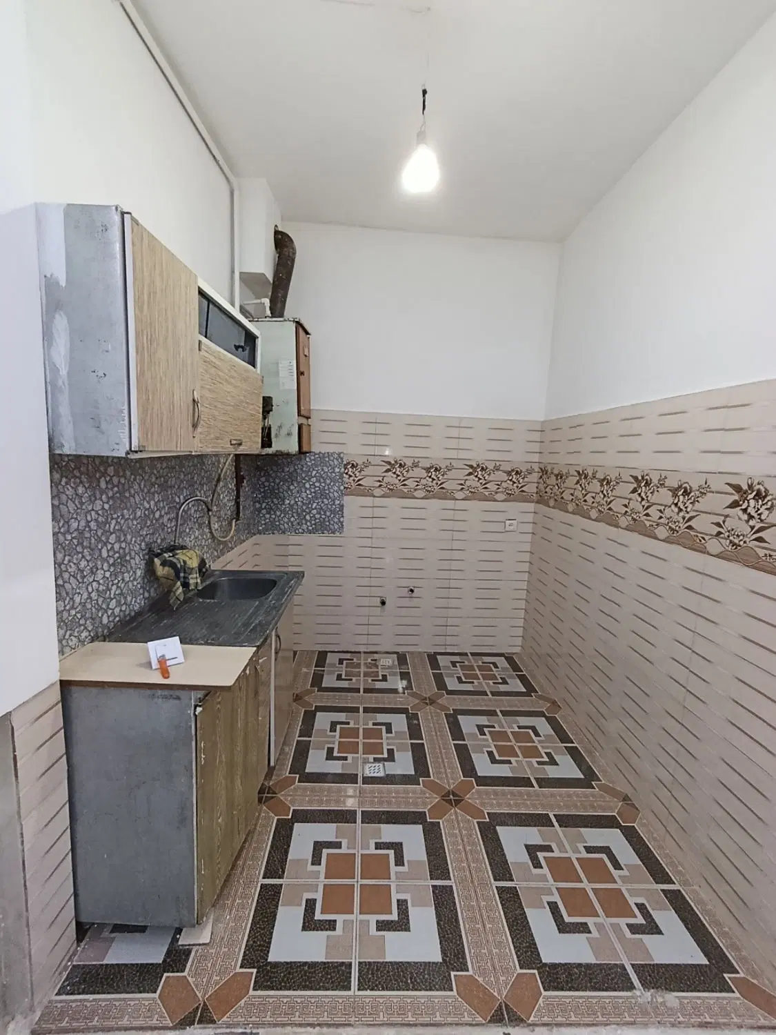 رهن و اجاره منزل طبقه همکف راه جدا