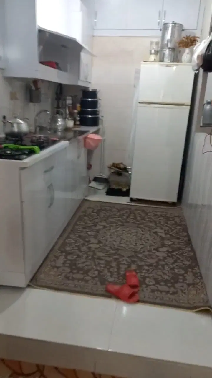 خانه۶۲متری اپارتمان ۵طبقه طبقه همکف راه جدا