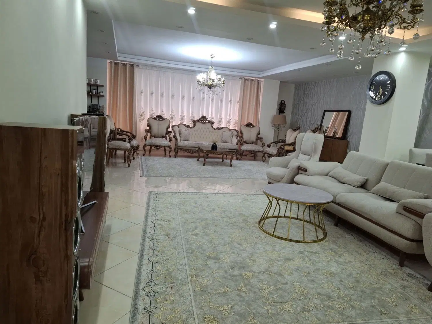 آپارتمان ۱۷۰ متری_همایون ویلا+سند+پارکینگ