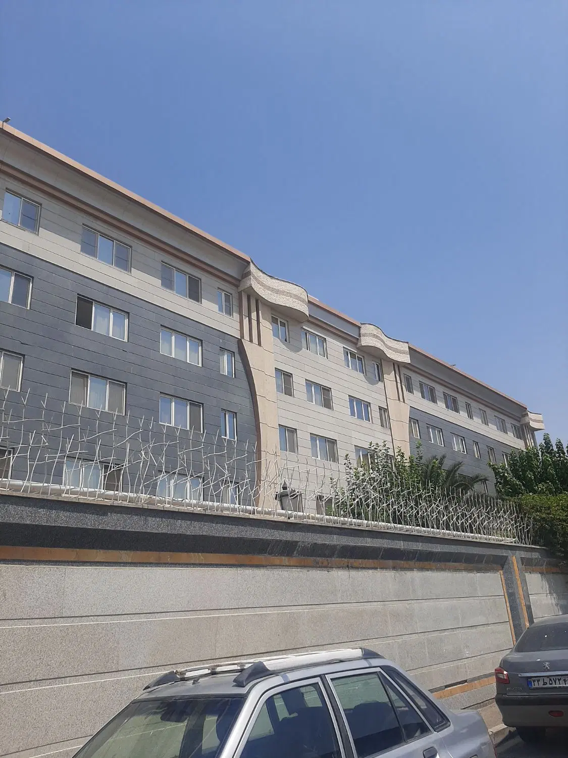 اپارتمان فروشی