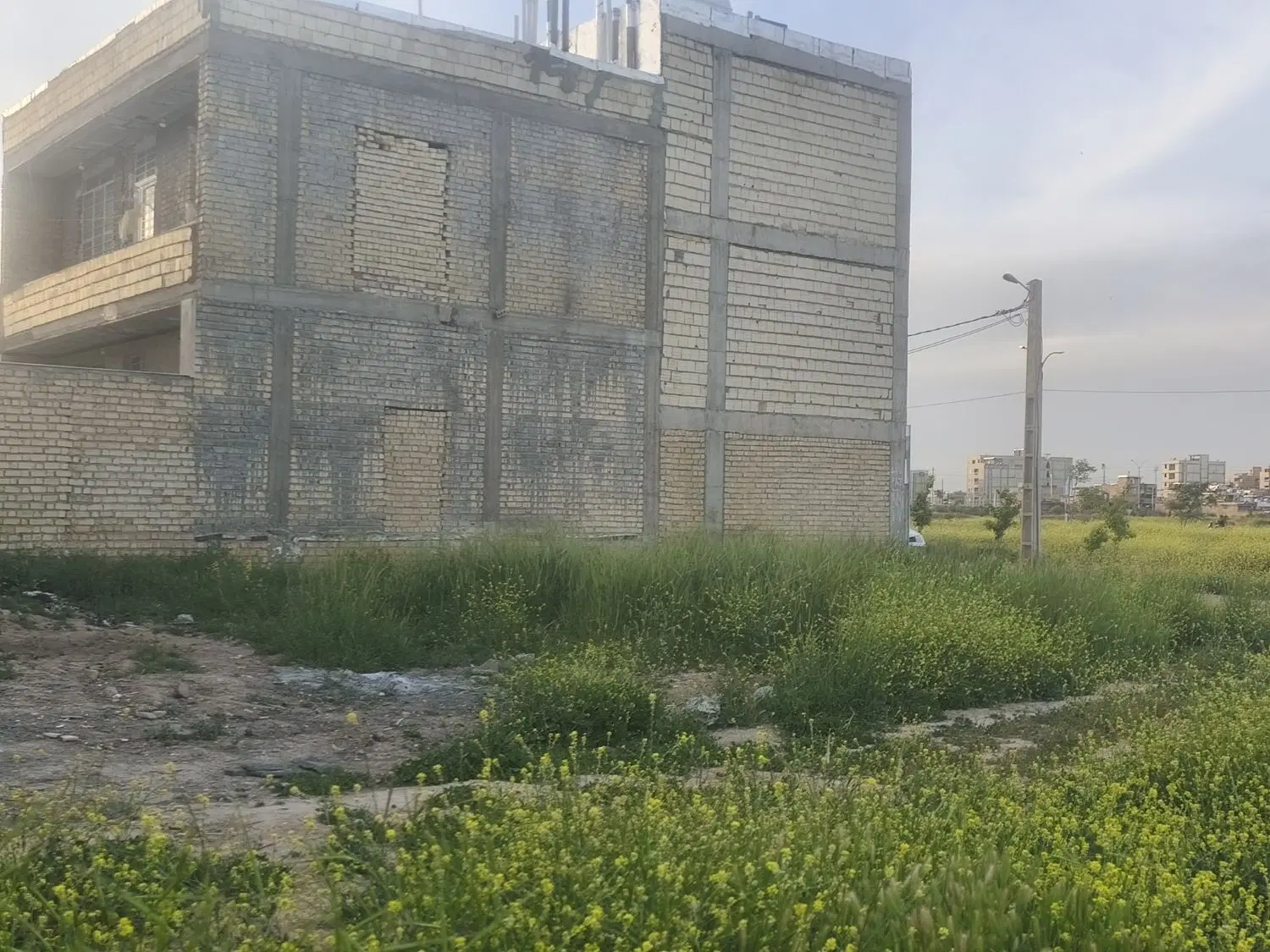 فروش زمین تجاری ومسکونی سامان