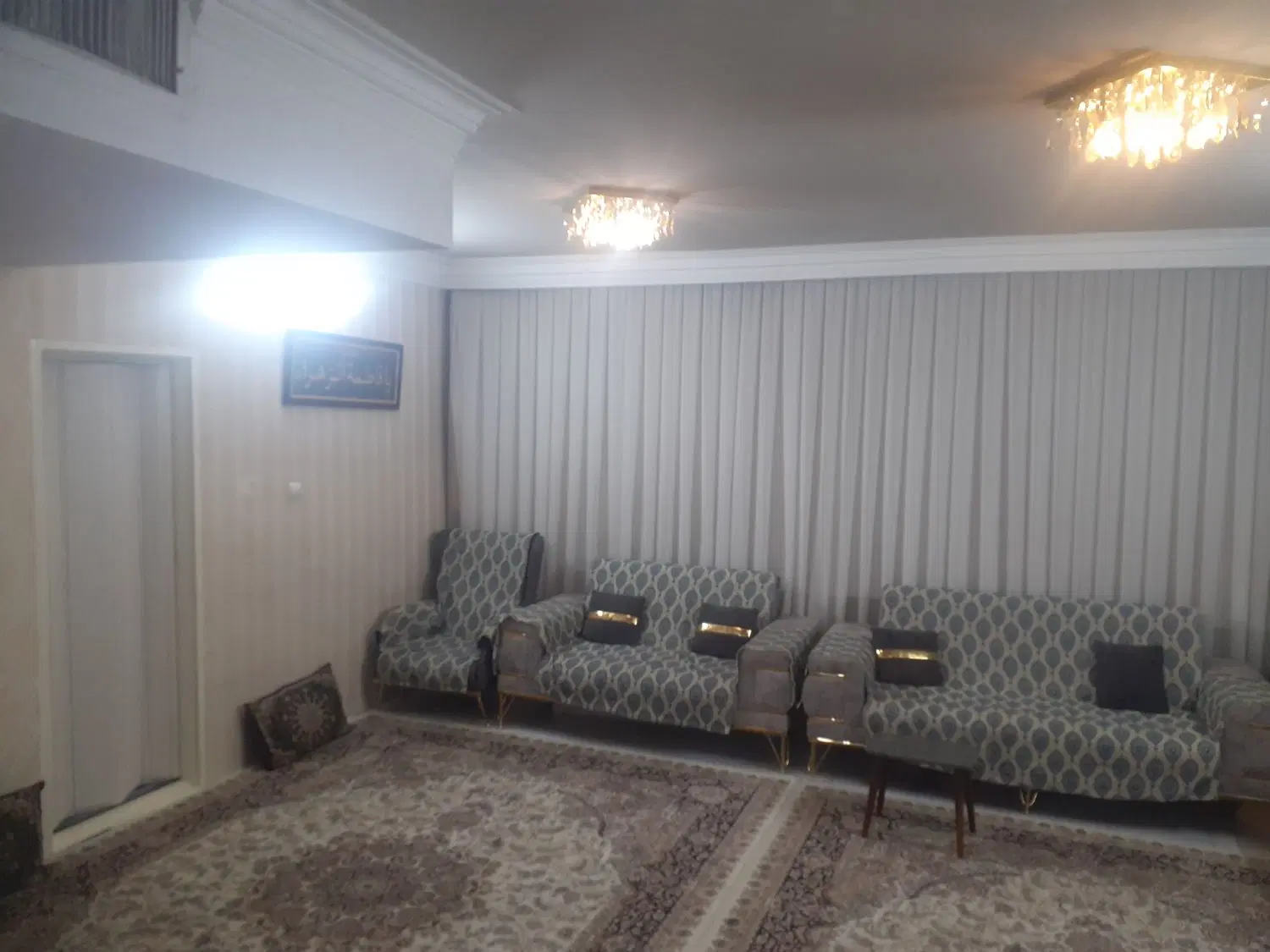 مجتمع‌ احسان. همکف. ۷۳متردوخوابه