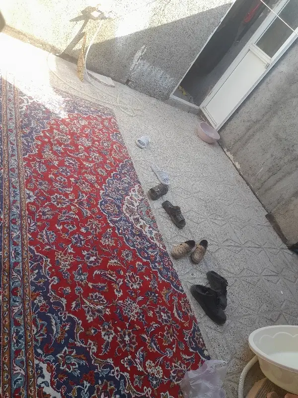 خانه ۶۰متری طبقه اول باهوایی به فروش میرسد