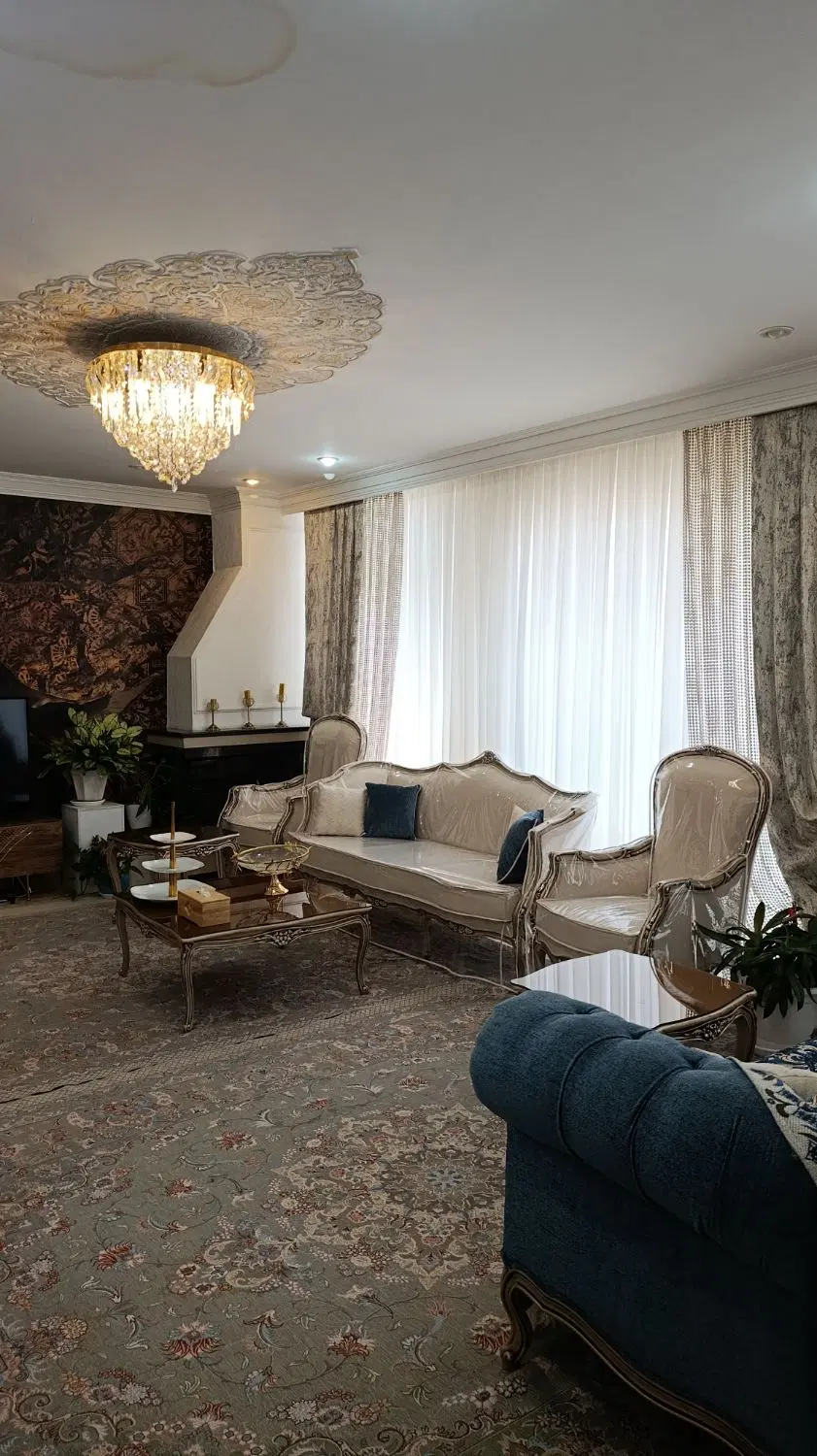 آپارتمان ۸۰ متری ۲ خوابه_ غرق در نور_ فول دسترسی