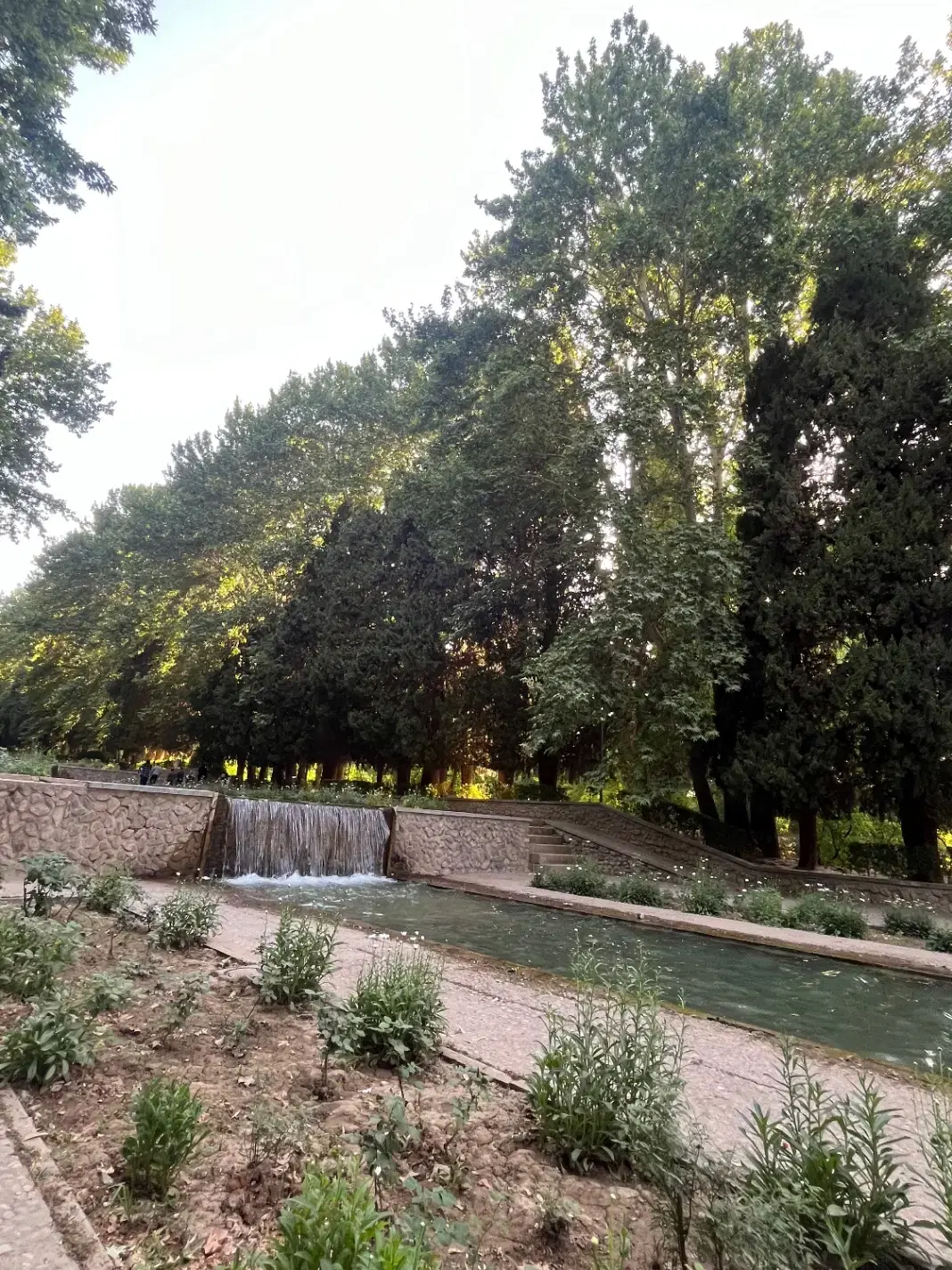 زمین ۱۳ قصب استقلال تجاری