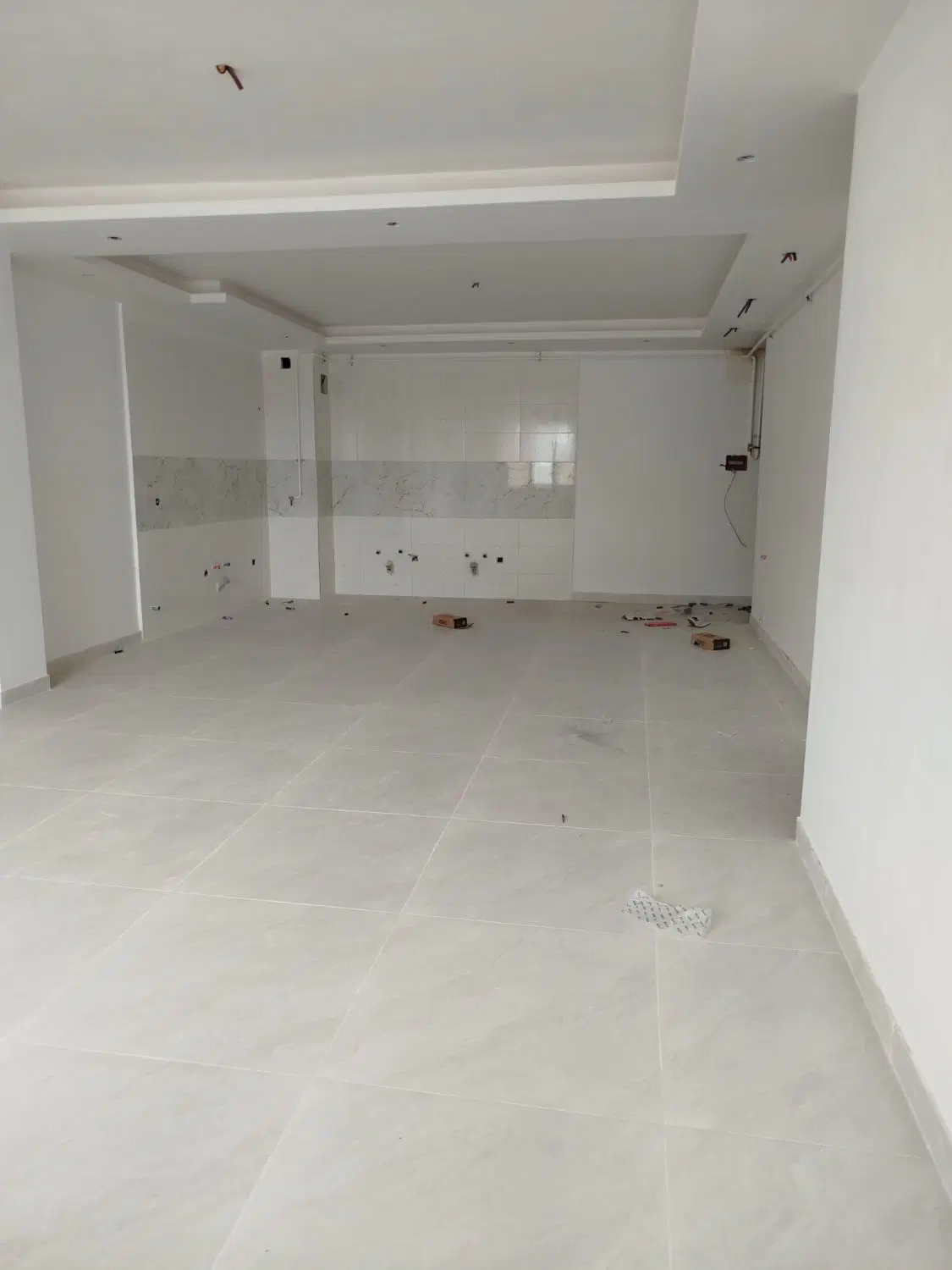 آپارتمان مسکونی زمین شهری