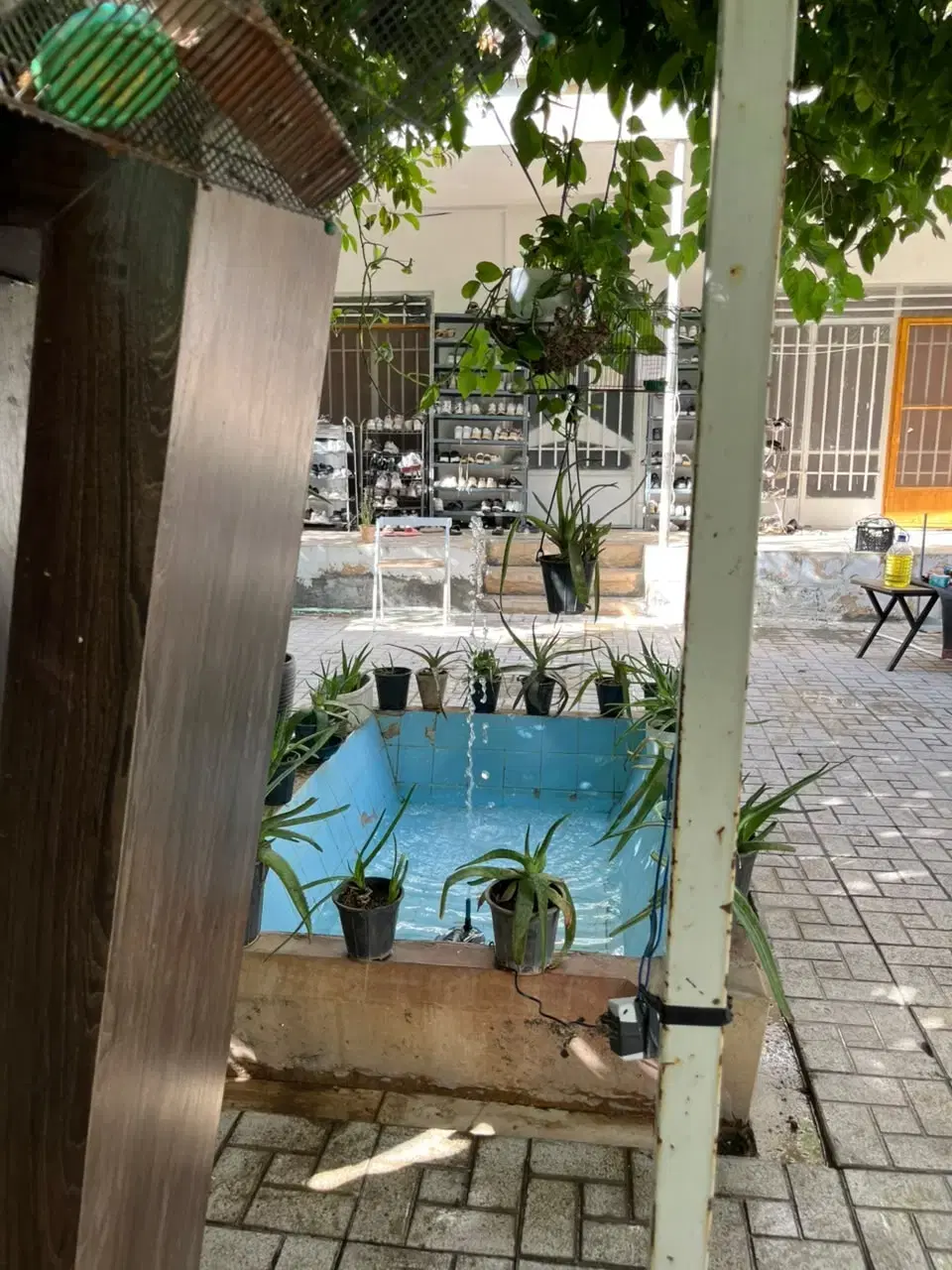 تخت تک نفره  اجاره داده میشود