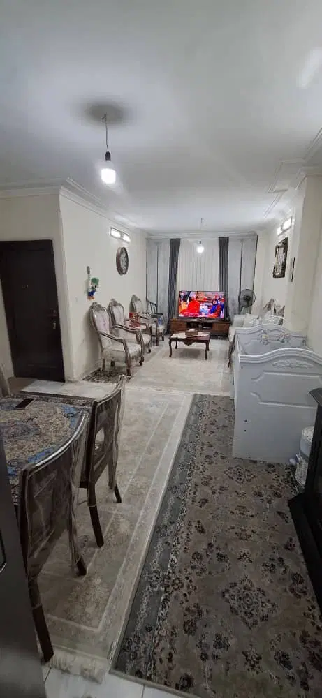 آپارتمان ۶۰متری طبقه سوم تک واحدی در باغ طاهری