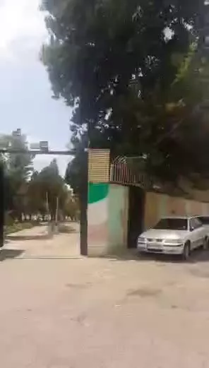 آپارتمان ۱۰۰ در شهرک شهرداری کمالشهر