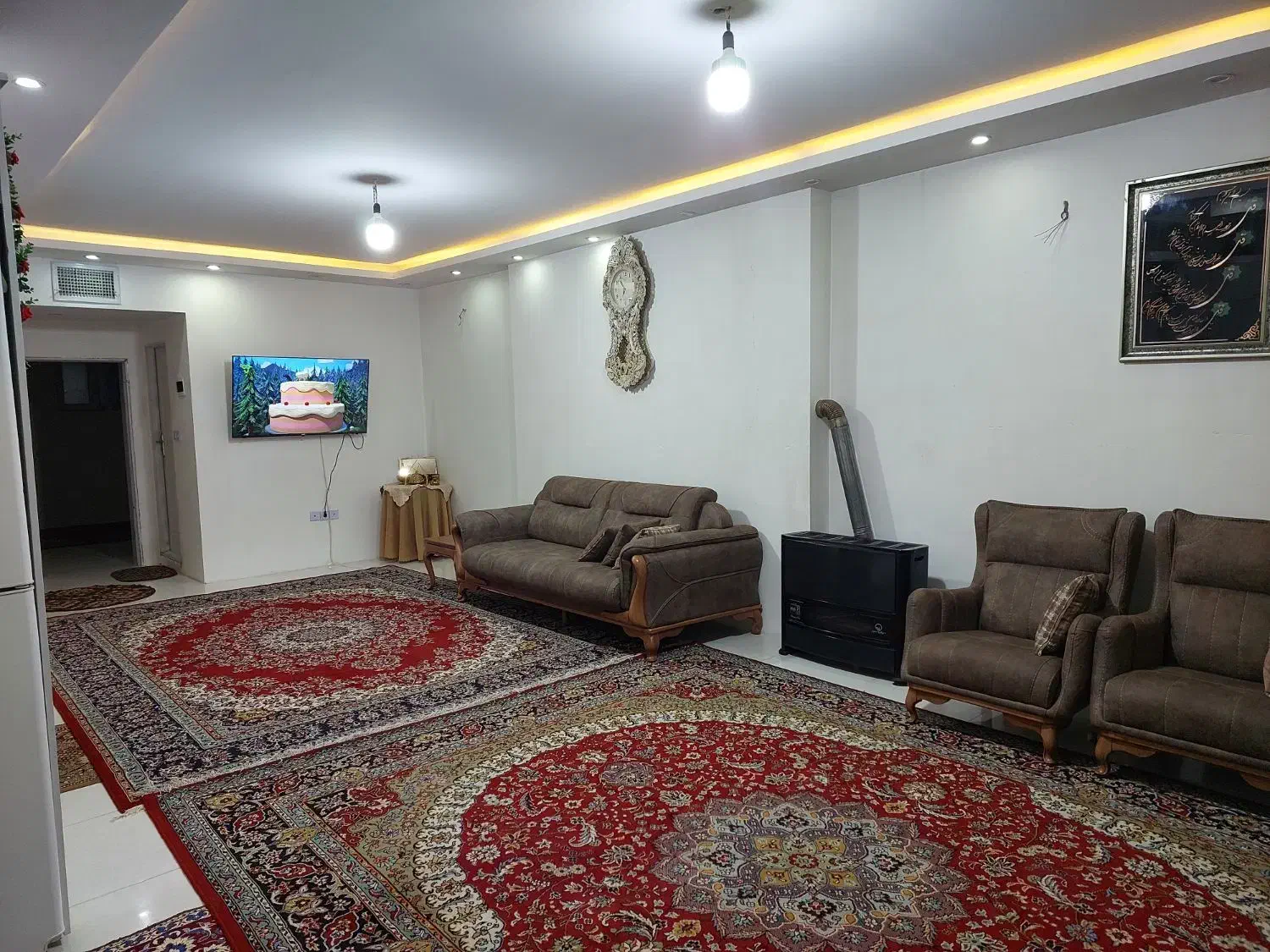 آپارتمان اجاره ای 100 متری دو خوابه پارکینگ