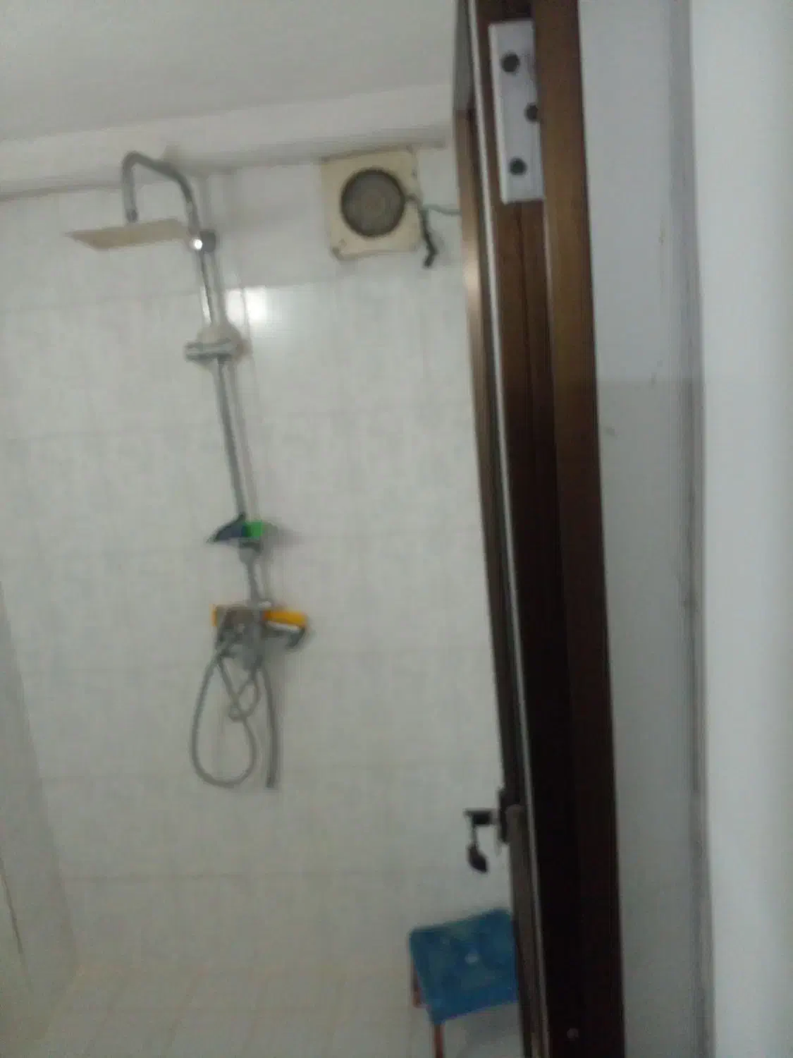 واحدطبقه اول ۱۰۵مترمربع حال پذیرایی بزرگ