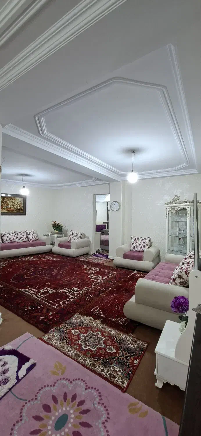 واحد ۷۶ متری در خیابان خلیفه ای زمین های دارایی