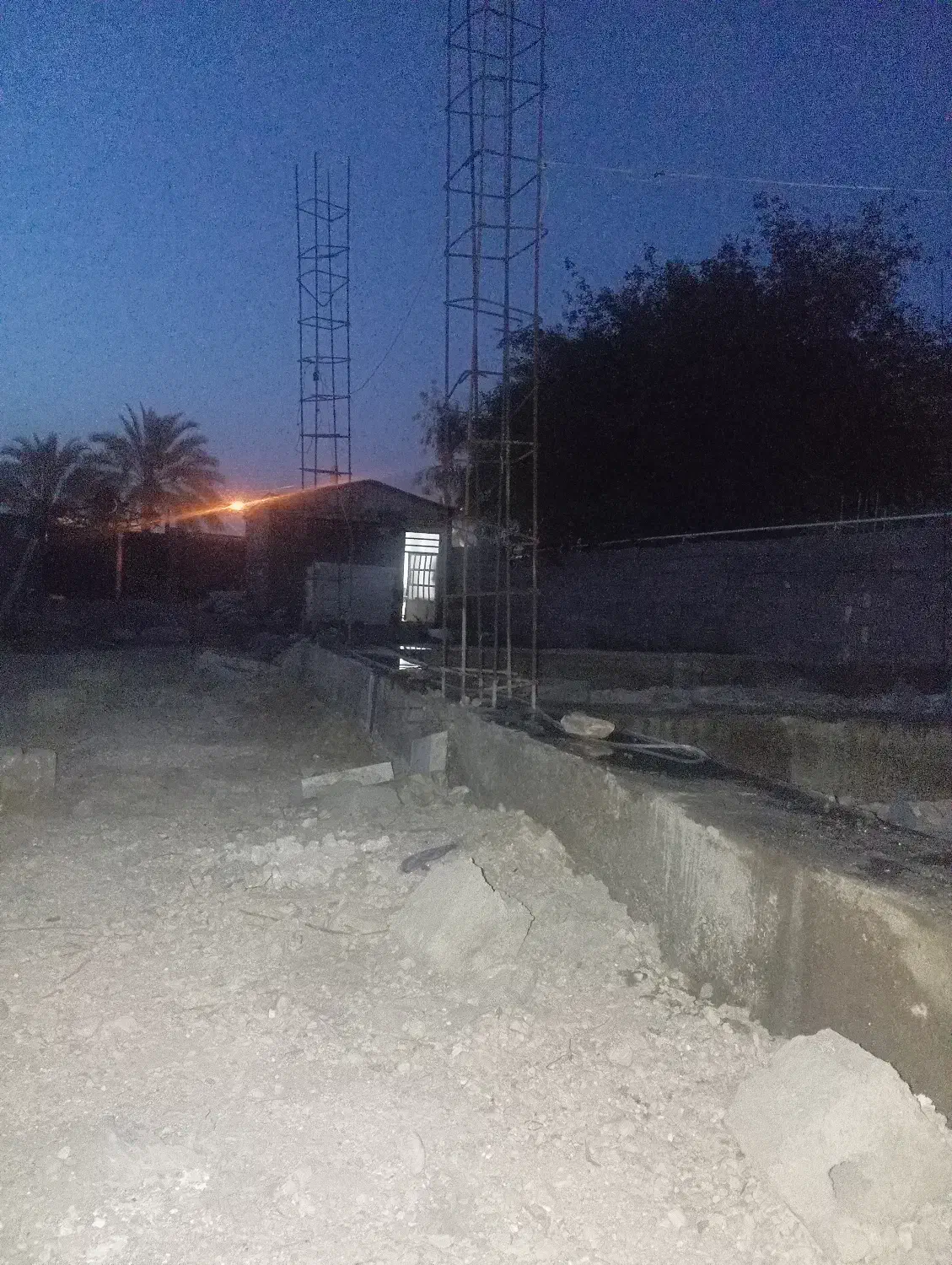 خانه ۷۵متری ومغازه ۴۵متری