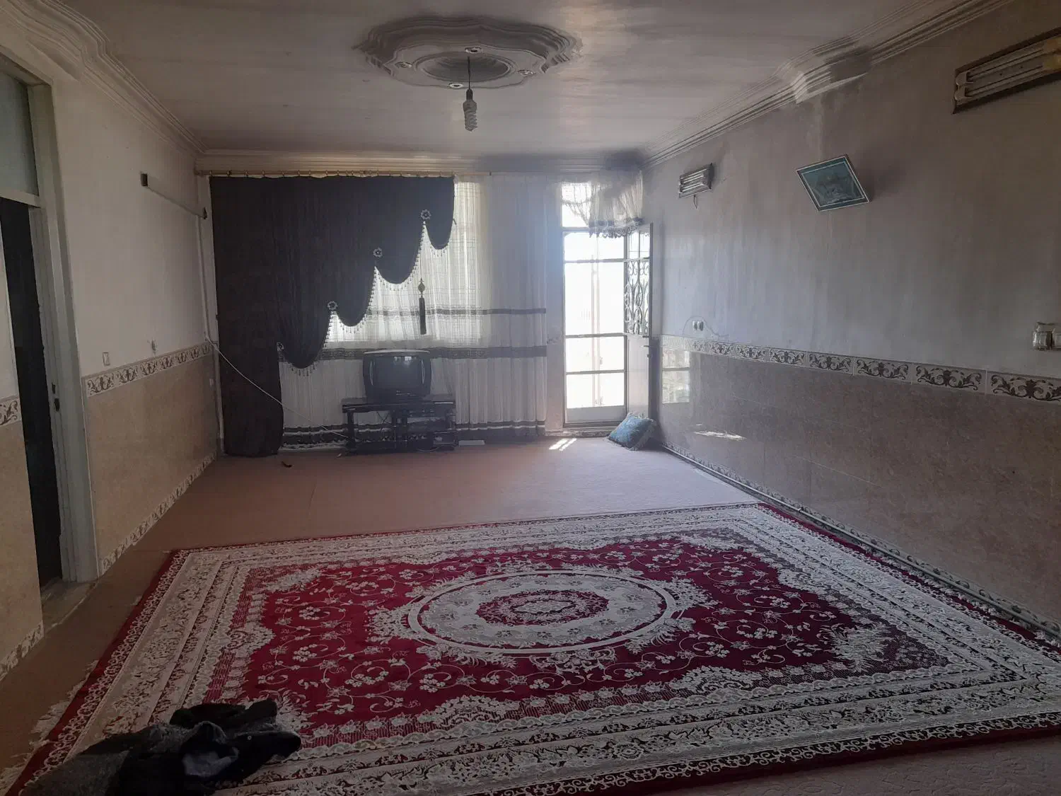 خانه ویلایی،کاملا دربست