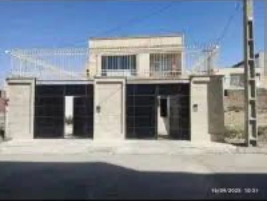 خانه ویلایی ۲۵۰ متری کوچه ۲۰ متری امام رضا ۴۸