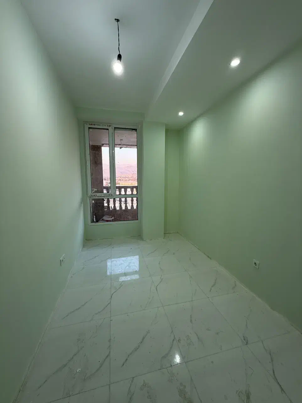 آپارتمان۱۴۵ متری روبه نما_نوساز فول امکانات_سنددار