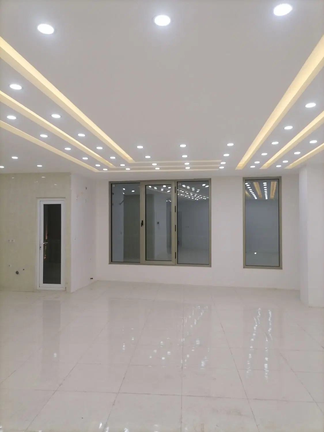 فروش مغازه ۳۶۰متری