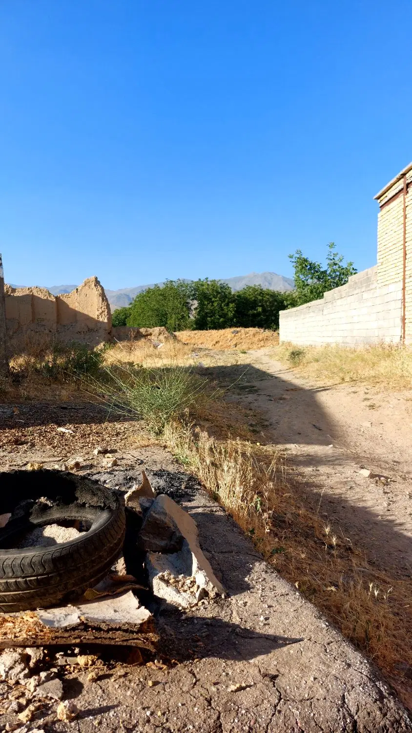 فروش زمین  مسکونی به متراژ ۳۰۰ متر