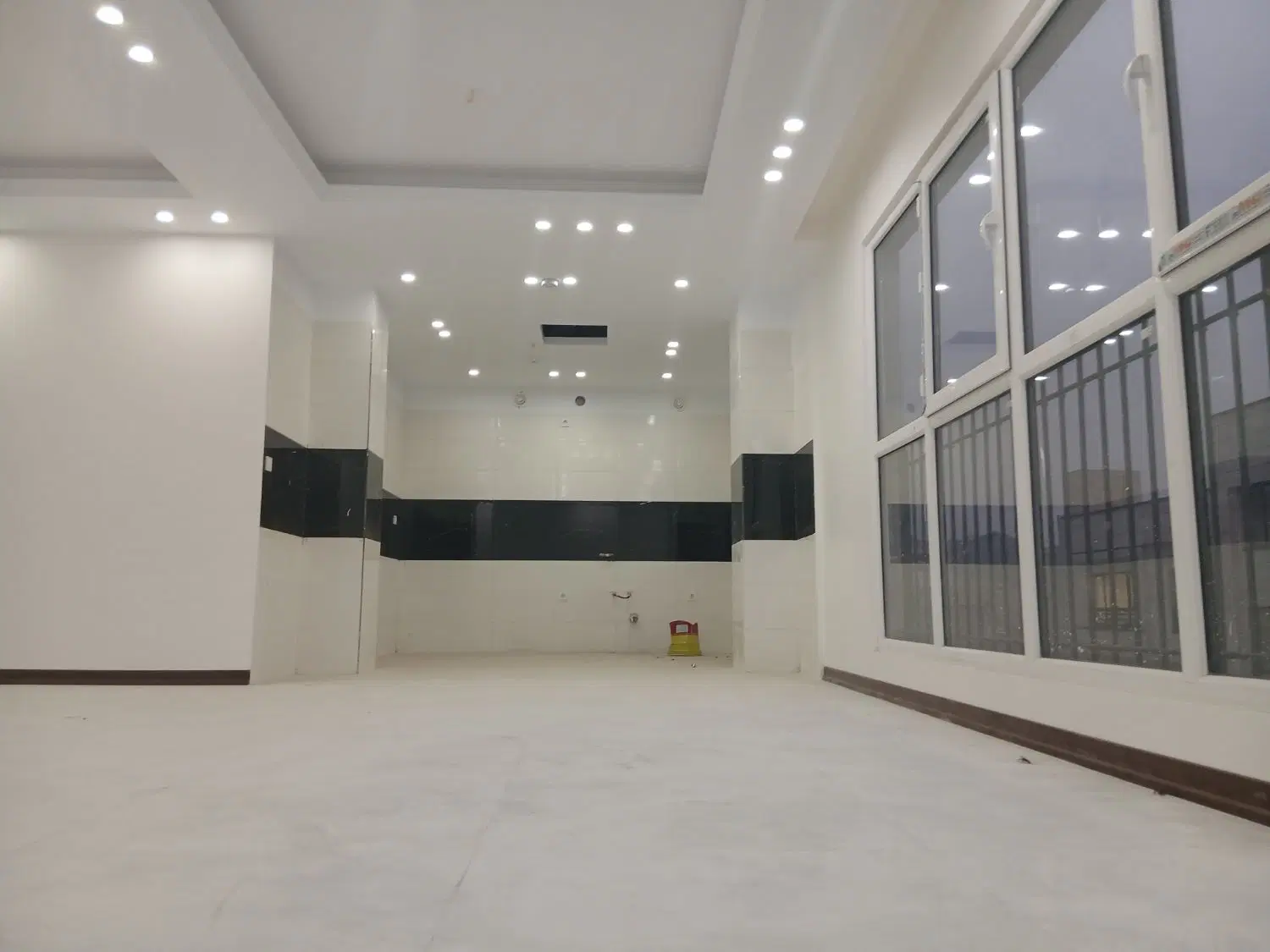 فروش ۱۳۵متر آپارتمان نوساز، ۶طبقه تک واحدی