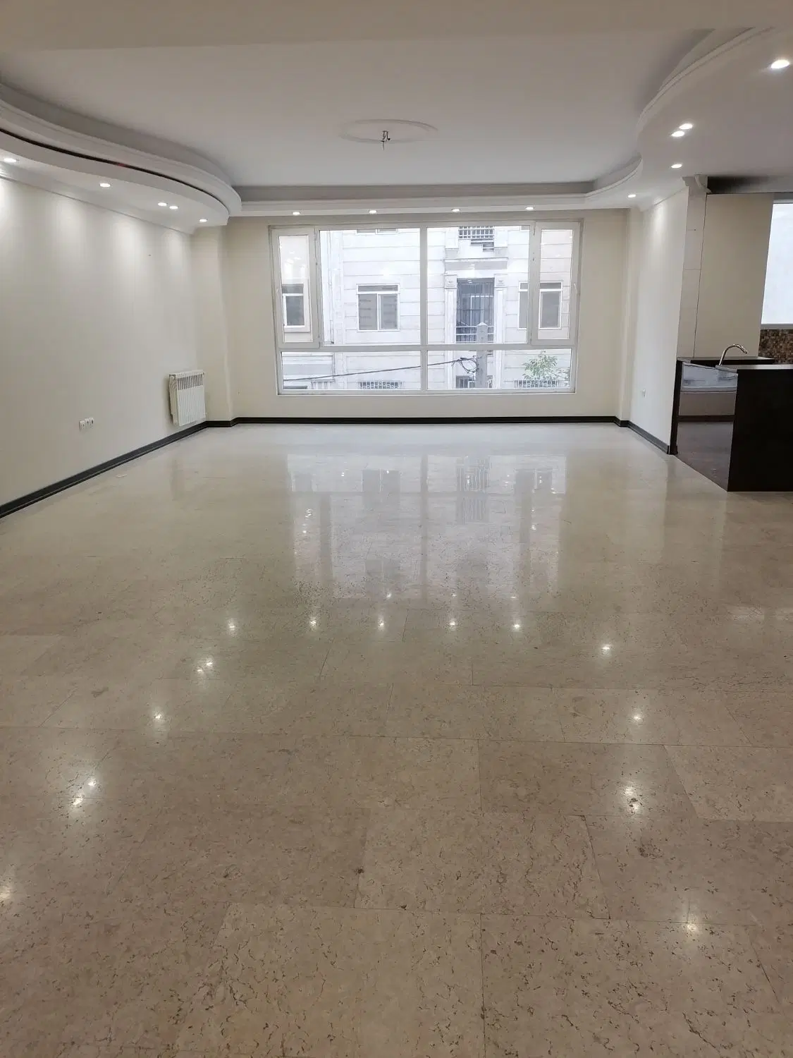 جنت آباد جنوبی چهارباغ شرقی 146متر 3خوابه 9ساله