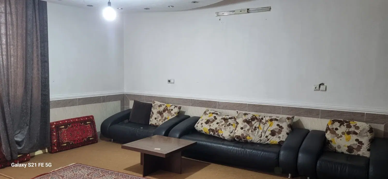 منزل بزرگ و جادار کنار ساحل ریشهر با پارکینگ