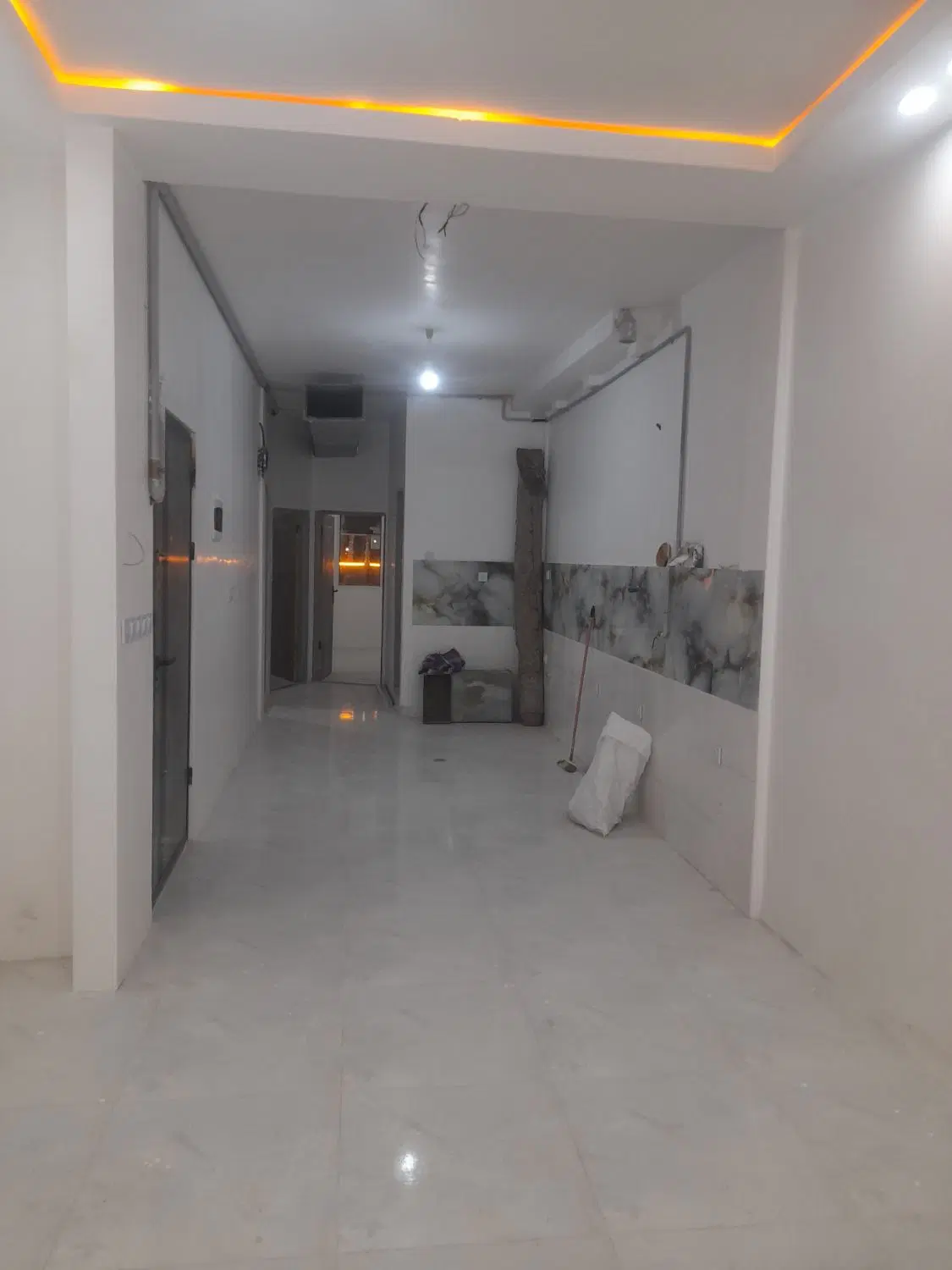 آپارتمان 110 متری نوساز شیک و خوش نقشه