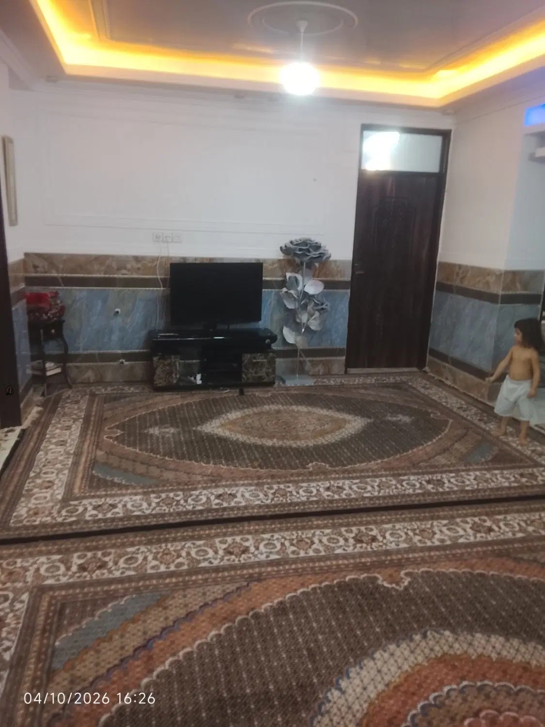 ویلا سه طبقه سیادک منطقه حاجی رحیم