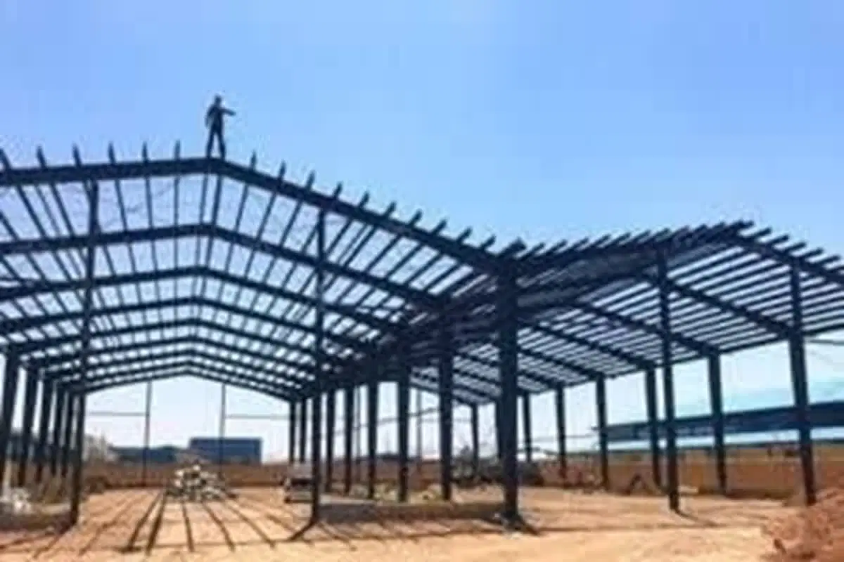 کارخانه نیمه ساز در شهرک صنعتی اردکان