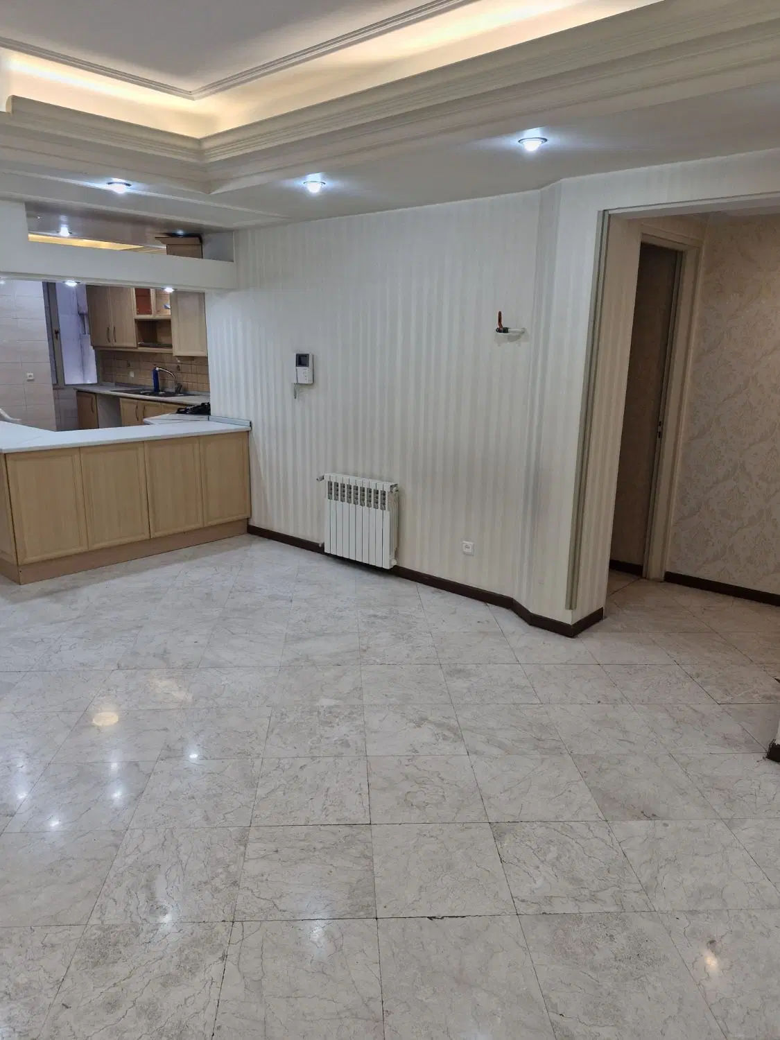 آپارتمان  ۳  خوابه  خیابان ونک‌