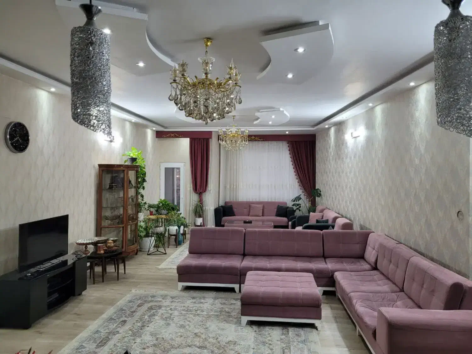 آپارتمان ۱۳۳ متری سند ۶ ششدانگ فول امکانات