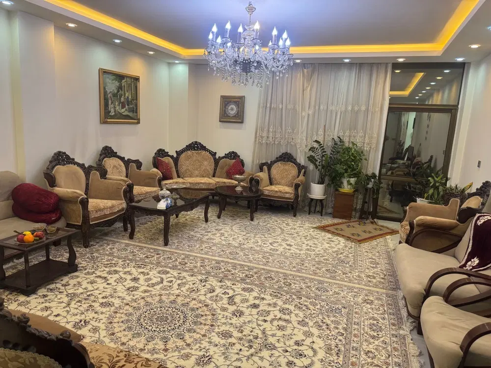 فروش یک واحد مسکونی