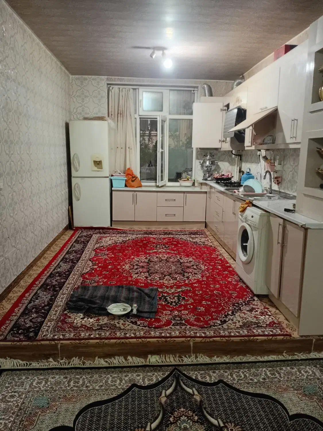 یک باب خانه در محله صفری
