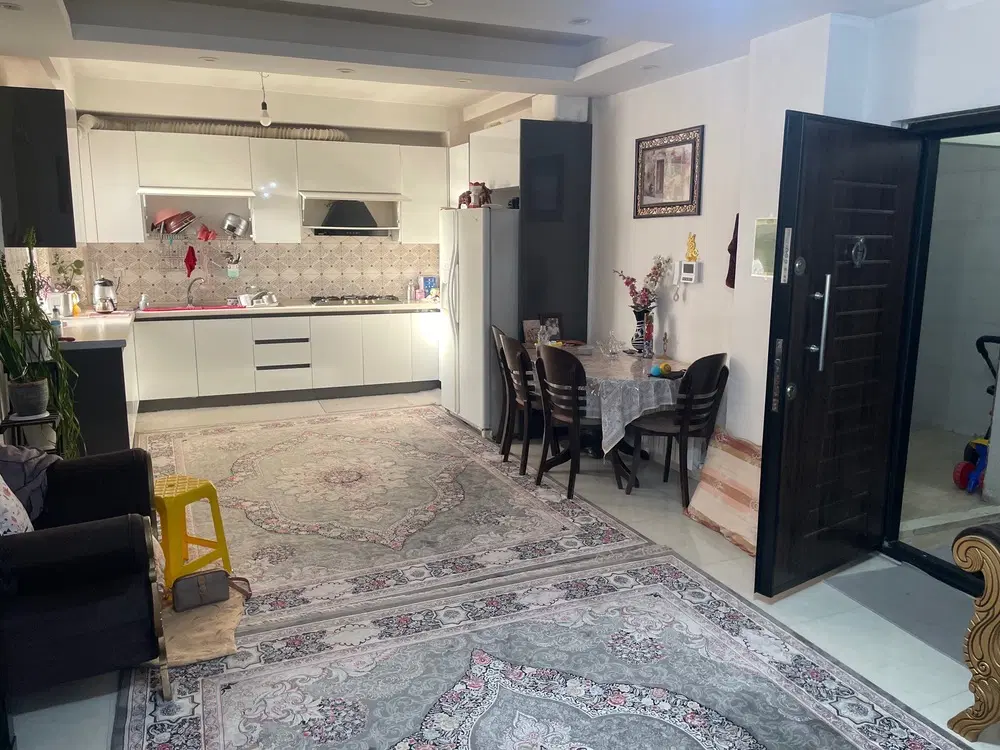 آپارتمان  ۶۰ متری  خیابان  ناصری