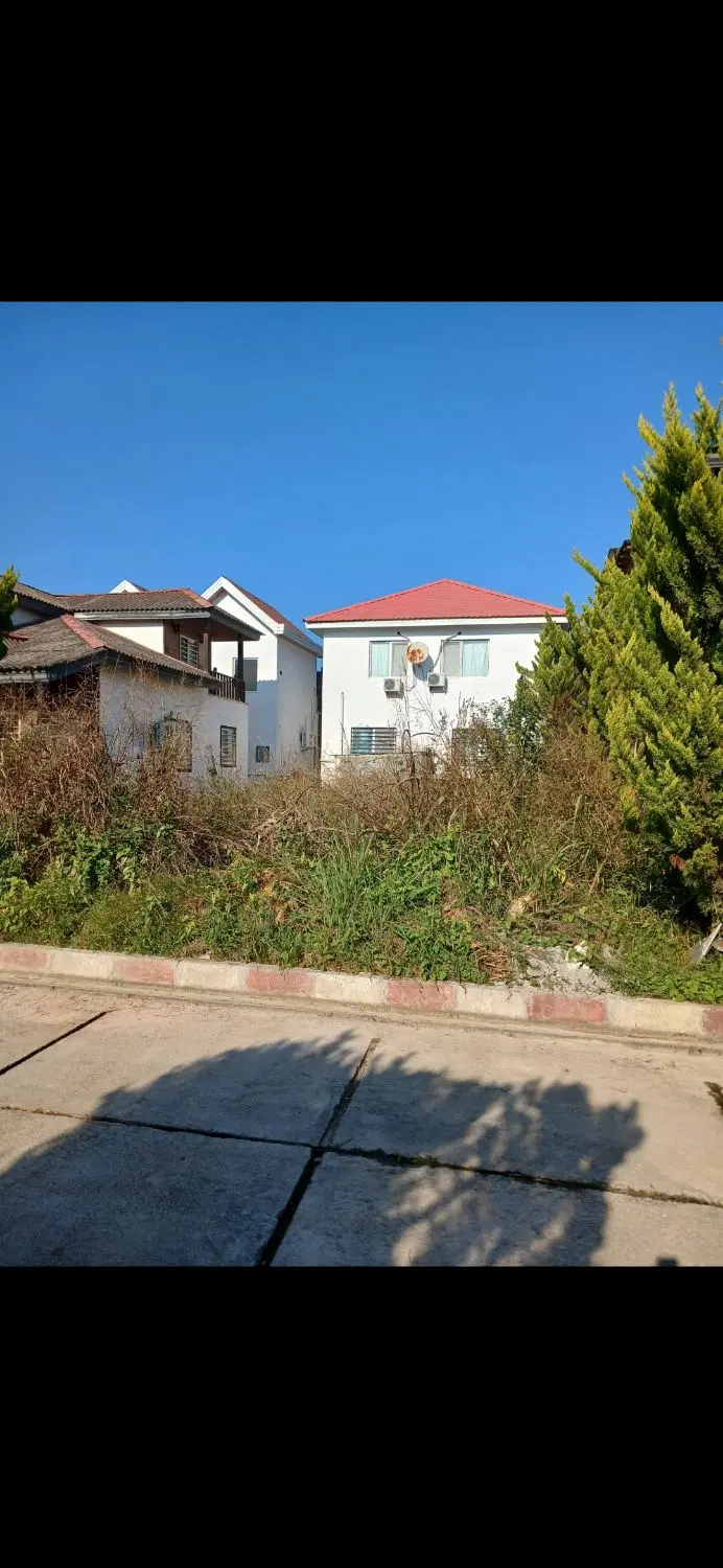 زمین ۳۵۰ مترباسندشش دانگ داخل بافت شهرکی