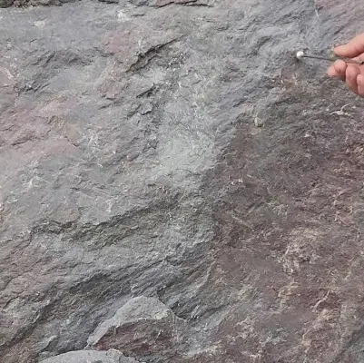 محدوده آزاد در کاداستر سنگ آهن مگنتیت