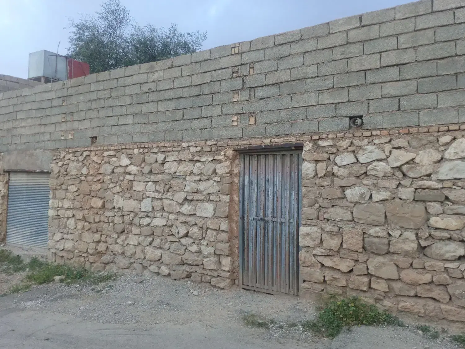 خانه بی بیان شیخ اباد