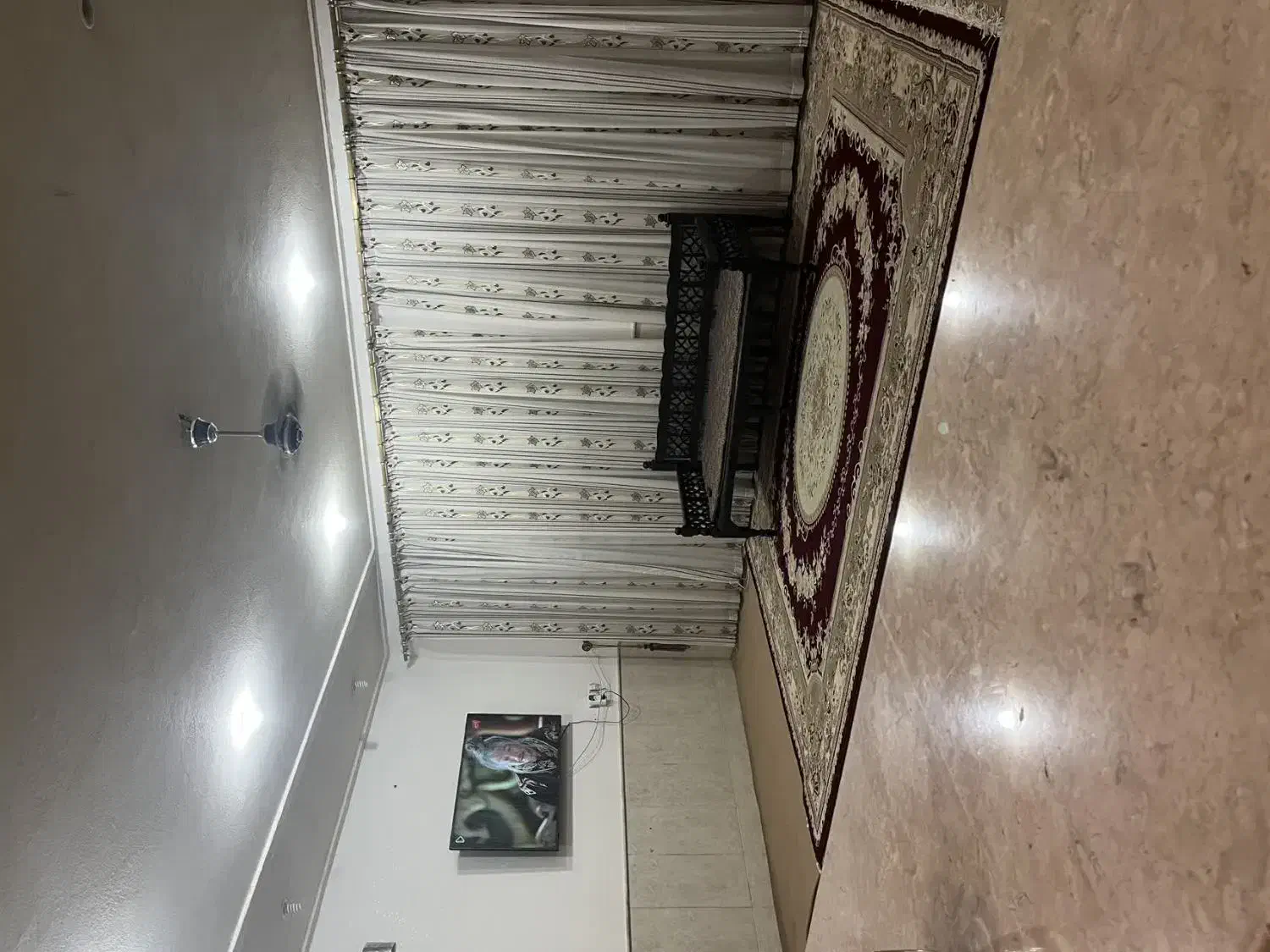 فروش منزل مسکونی ۲طبقه خیابان پاسداران.