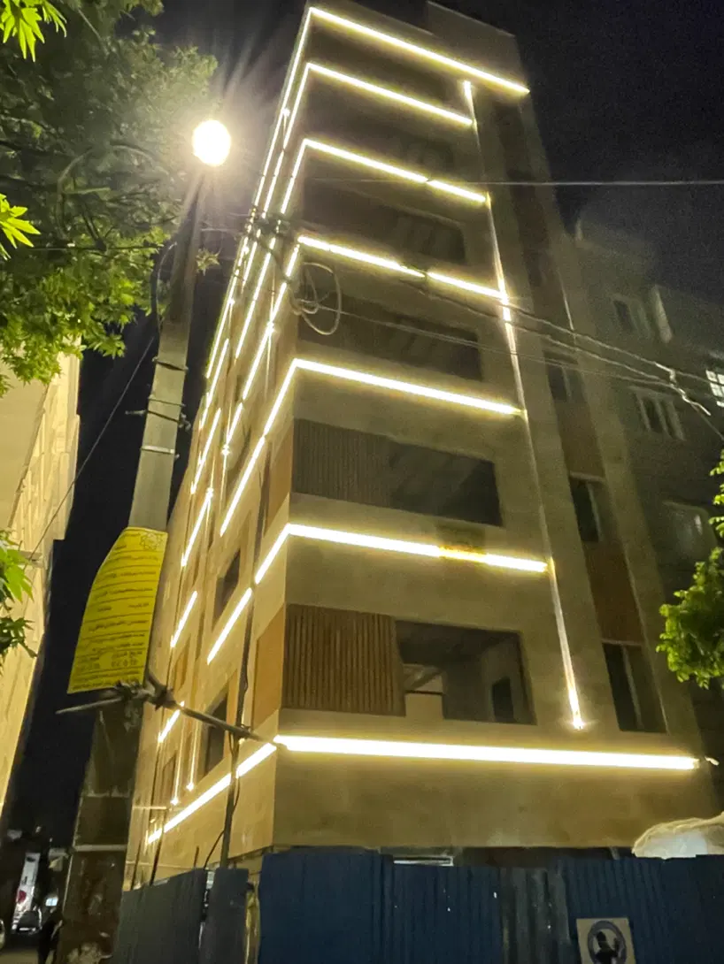 ۱۰۴ متر تکواحدی نوساز کوچه ۱۲ متری