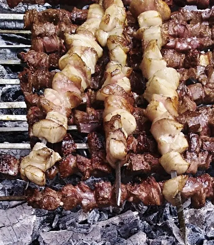 همخانه با نهار