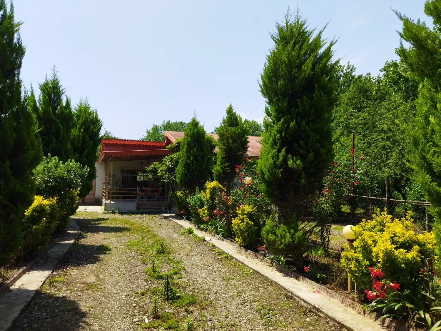 باغ‌ویلای جنگلی ۱۸۰۰ متر سند مسکونی تک‌برگ