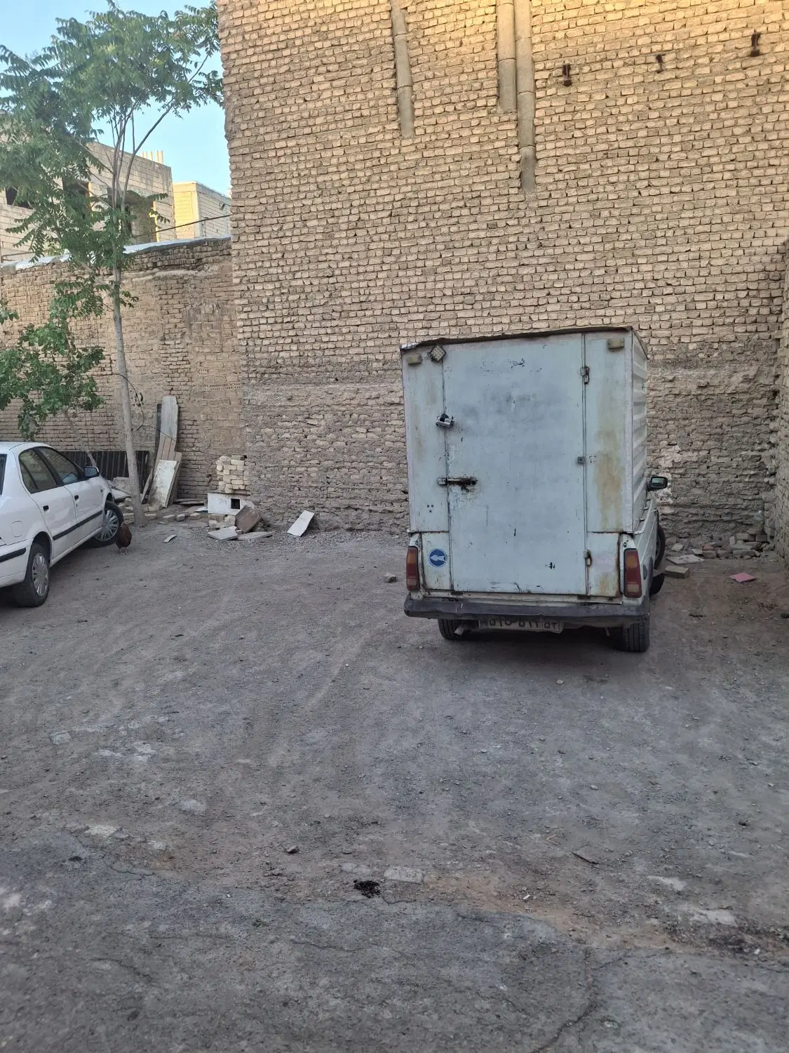 زمین خ جی