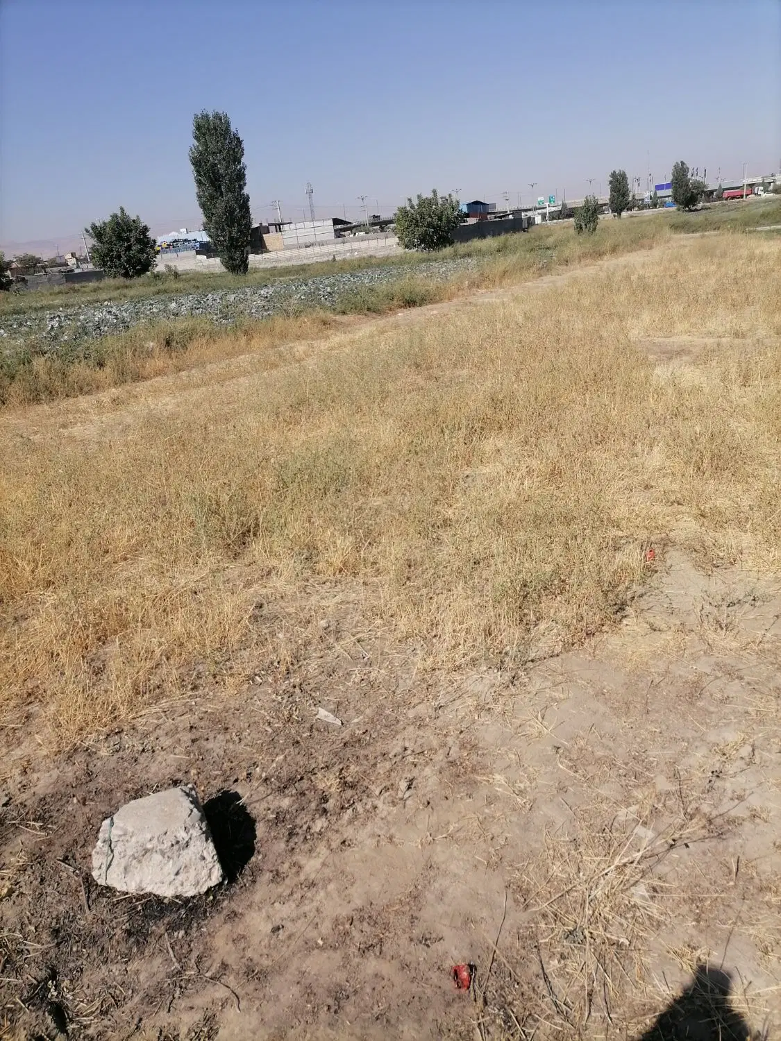 زمین مسکونی ۱۰۰متری